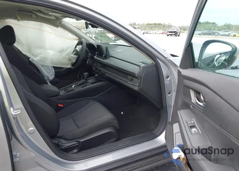 2025 Honda Accord Lx z USA, uszkodzony, nr VIN 1HGCY1F27SA048226